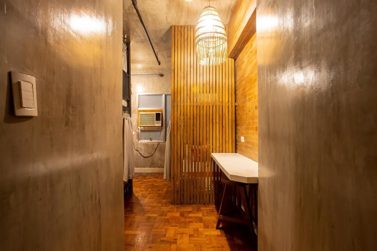 Oyo 821 Connector Hostel Makati City Bagian luar foto
