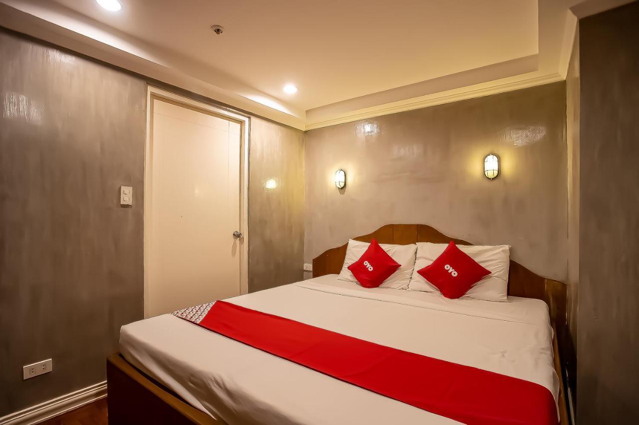 Oyo 821 Connector Hostel Makati City Bagian luar foto