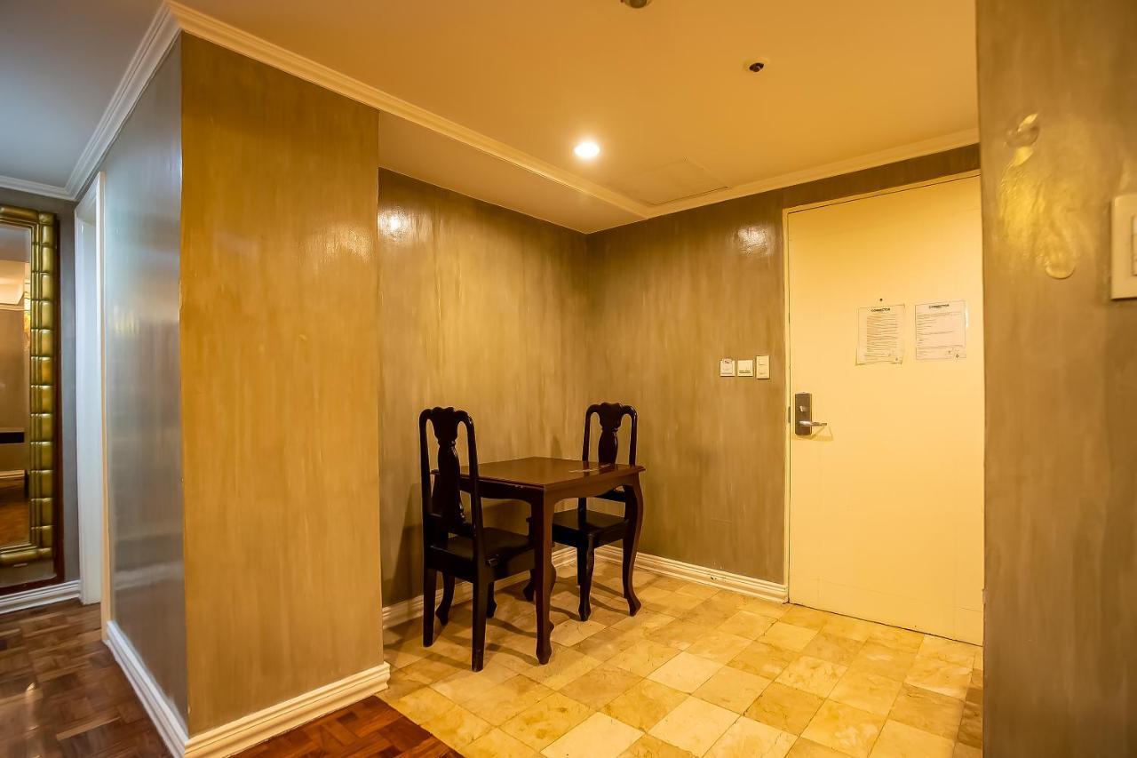 Oyo 821 Connector Hostel Makati City Bagian luar foto
